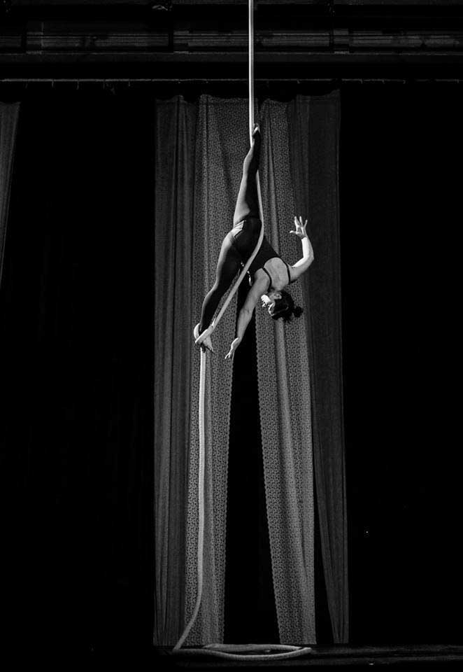 photo of jess hill, a NECCA rope coach, performing on rope